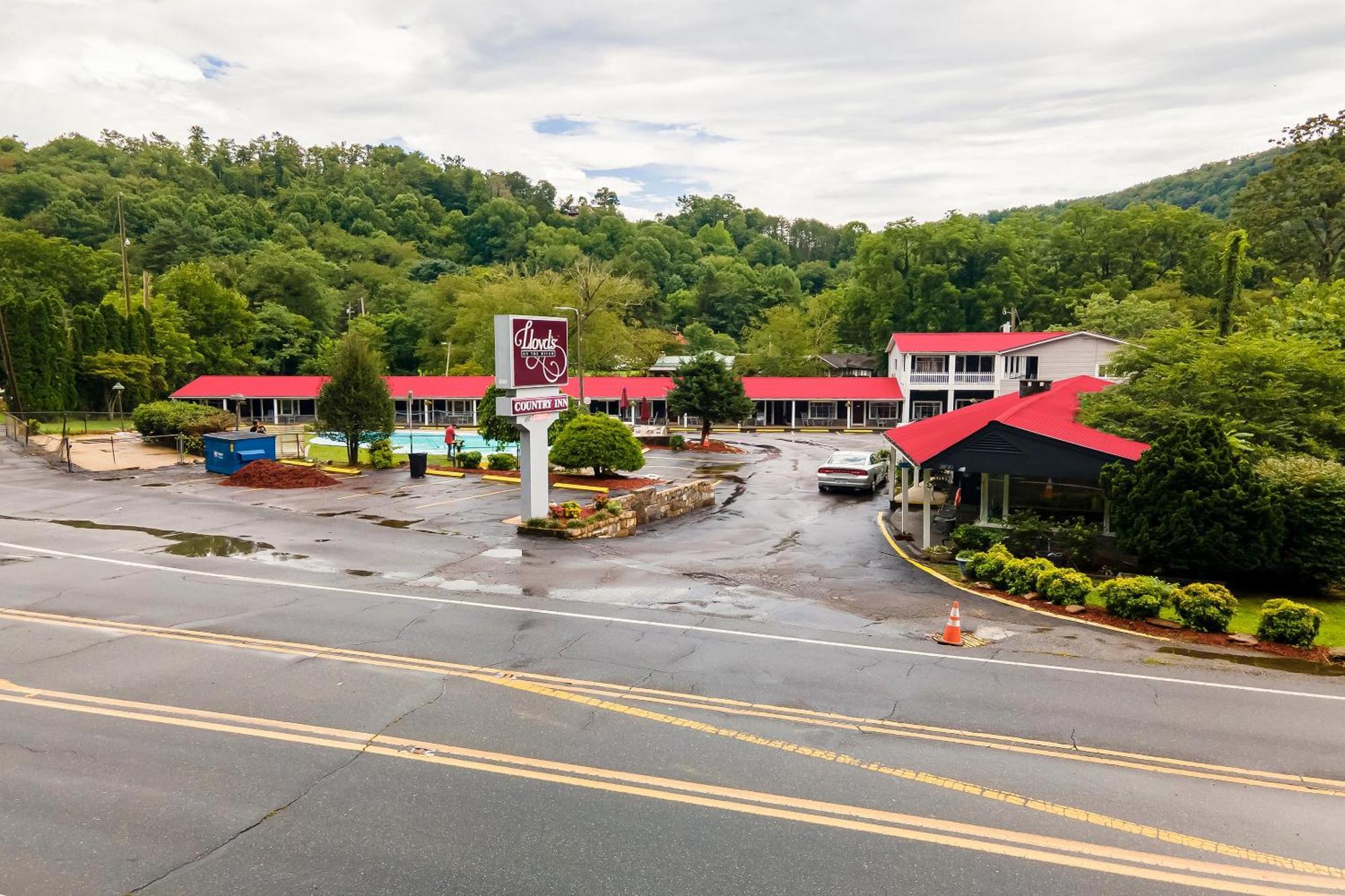 Lloyd'S On The River Country Inn By Oyo Bryson City Exteriér fotografie